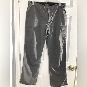 Cabela’s Men gray, cargo pants sz W/T 36 L/L 32